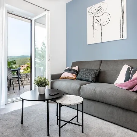 Zulijani House Helis B1 & B6 *