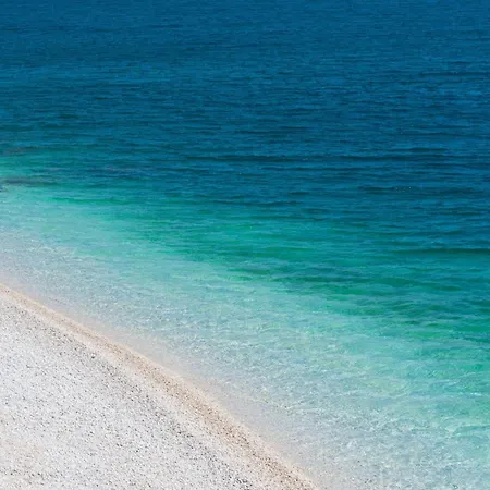 Zulijani House Helis B1 & B6 Апартаменты *