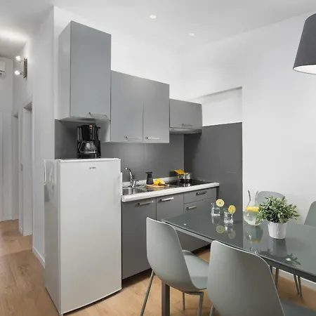 Zulijani House Helis B1 & B6 Рабац