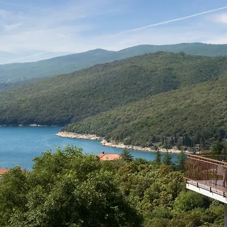 Zulijani House Helis B1 & B6 Апартаменты *